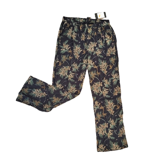 soyaconcept Pants - NWT Soyaconcept black floral summer pants